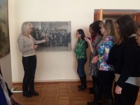 Выездное занятие секции экскурсоводов для подготовки к ЭКСПО-2017  в  Карагандинском областном музее изобразительного искусства