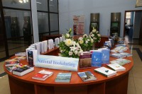 Круглый стол и выставка на тему «Проект:100 новых учебников на казахском языке».
